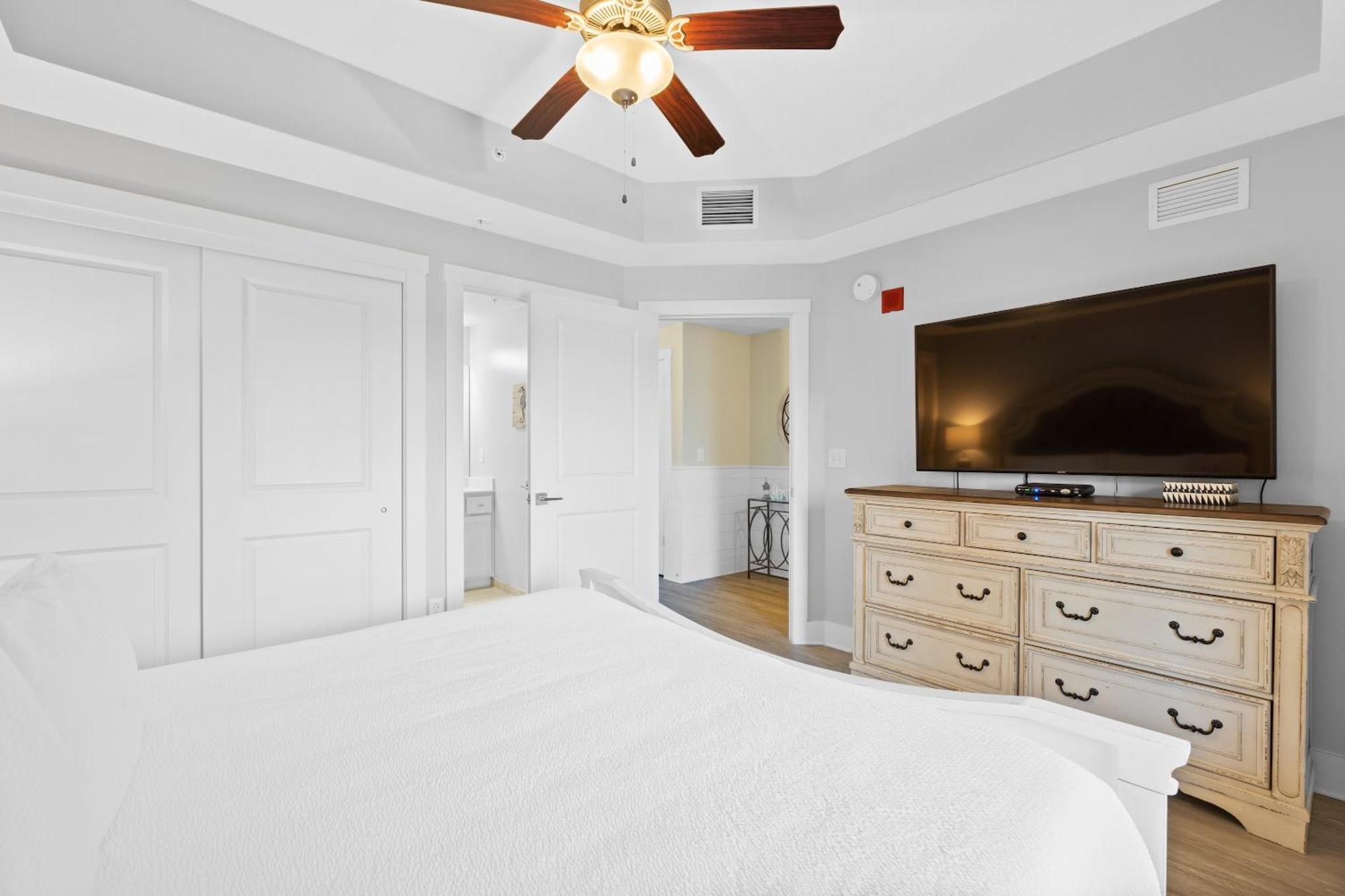 Calypso Beach Resort Tower 3 Rentals Panama City Beach Room photo